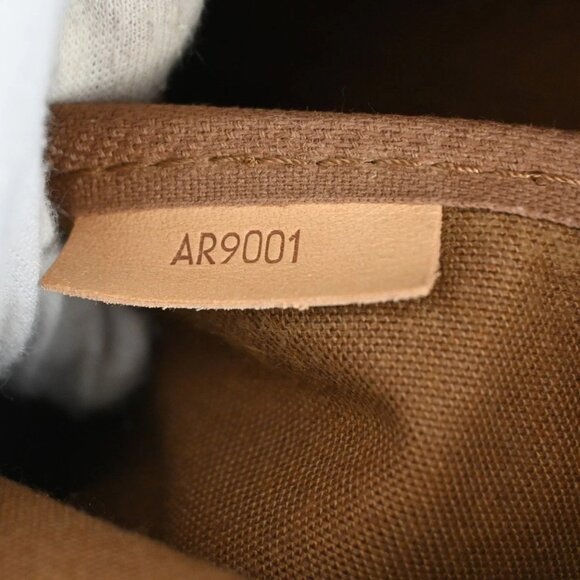 LOUIS VUITTON Logo Saumur 43 Shoulder Bag Monogram Leather Brown - Picture 13 of 16